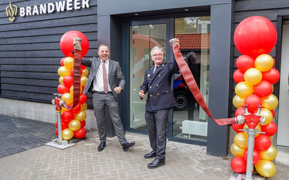 openingshandeling burgemeester en commandant kazerne Diepenveen