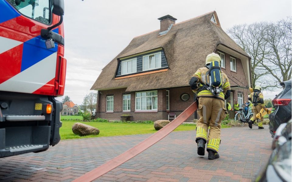 brandweer bij pand Dimence