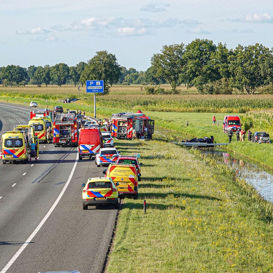  Voertuig te water A28 Rouwveen op 10 augustus